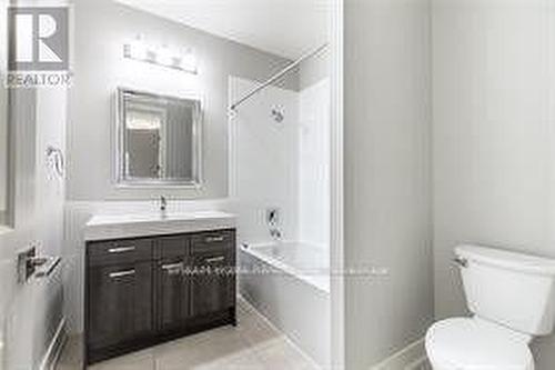 706 - 150 Main St Street W, Hamilton, ON - Indoor Photo Showing Bathroom