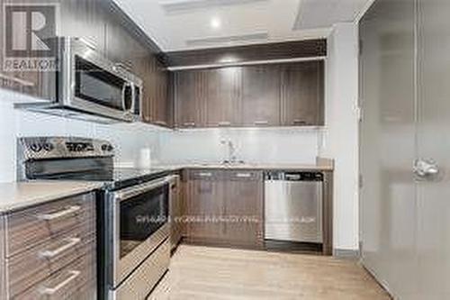 706 - 150 Main St Street W, Hamilton, ON - Indoor Photo Showing Kitchen With Stainless Steel Kitchen With Upgraded Kitchen