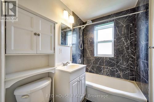 3 - 75 East Street S, Hamilton, ON - Indoor Photo Showing Bathroom