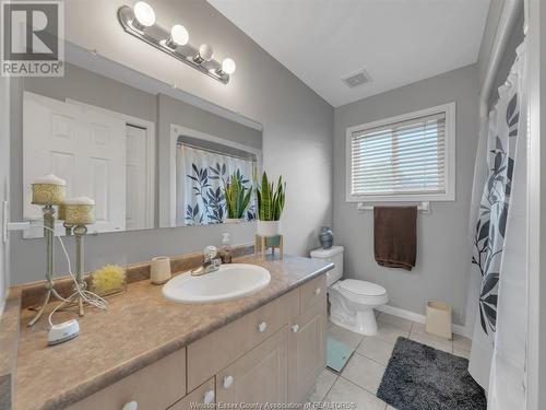 11843 Norbert, Windsor, ON - Indoor Photo Showing Bathroom