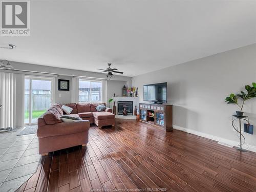 11843 Norbert, Windsor, ON - Indoor Photo Showing Living Room With Fireplace