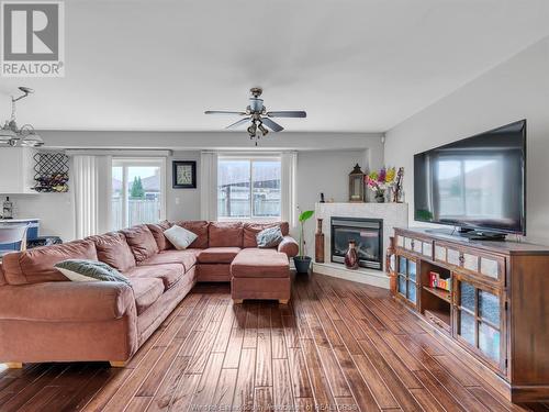 11843 Norbert, Windsor, ON - Indoor Photo Showing Living Room With Fireplace