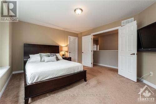 250 Burnaby Drive, Ottawa, ON - Indoor Photo Showing Bedroom