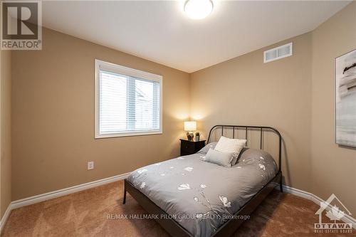 250 Burnaby Drive, Ottawa, ON - Indoor Photo Showing Bedroom