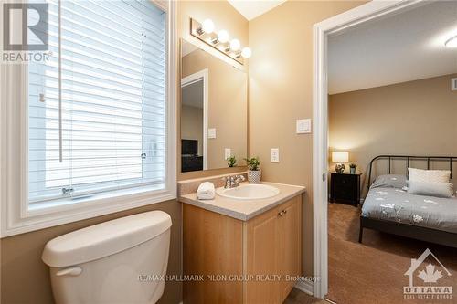 250 Burnaby Drive, Ottawa, ON - Indoor Photo Showing Bathroom