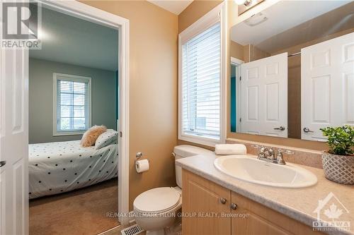 250 Burnaby Drive, Ottawa, ON - Indoor Photo Showing Bathroom