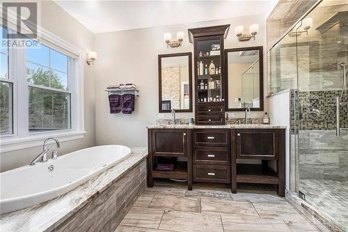 10385 Shaw Road, Mountain, ON - Indoor Photo Showing Bathroom