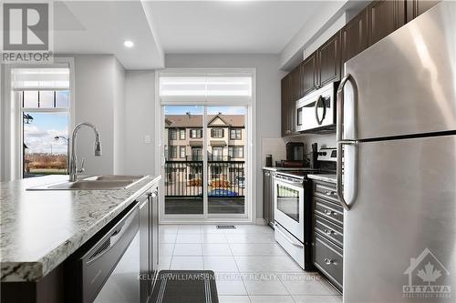 303 Citrine Street, Ottawa, ON - Indoor Photo Showing Kitchen With Double Sink With Upgraded Kitchen