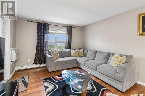 A207 103 Wellman Crescent, Saskatoon, SK - Indoor Photo Showing Living Room