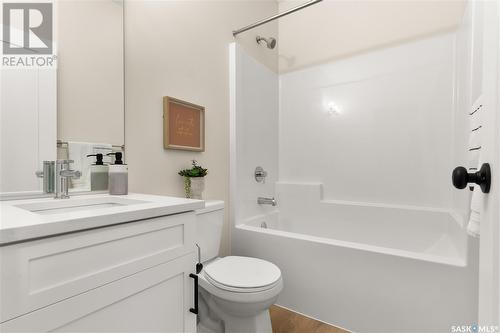 186 Kostiuk Crescent, Saskatoon, SK - Indoor Photo Showing Bathroom