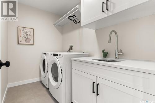 186 Kostiuk Crescent, Saskatoon, SK - Indoor Photo Showing Laundry Room