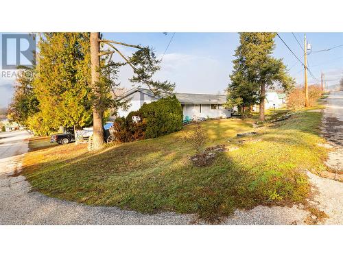 205 5Th Avenue N, Creston, BC - Outdoor