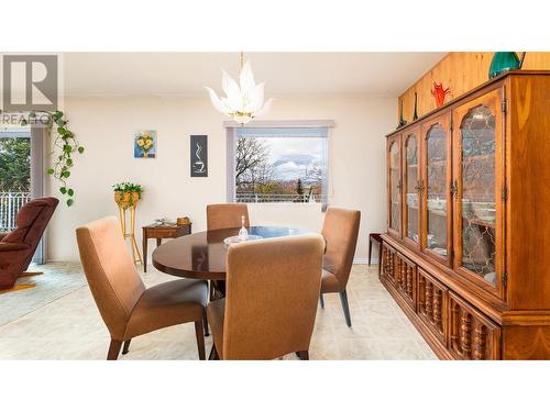 205 5Th Avenue N, Creston, BC - Indoor Photo Showing Dining Room