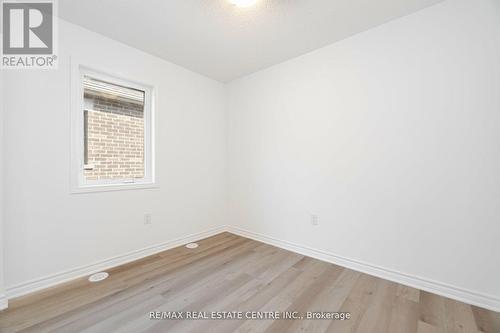 75 - 1317 Leriche Way, Milton, ON - Indoor Photo Showing Other Room