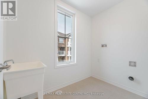 75 - 1317 Leriche Way, Milton, ON - Indoor Photo Showing Other Room