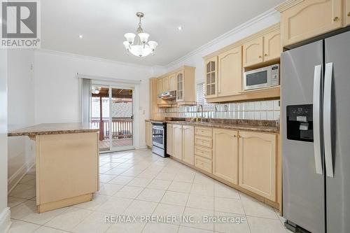 213 Symington Avenue, Toronto, ON - Indoor Photo Showing Kitchen