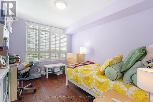 409 - 3880 Duke Of York Boulevard, Mississauga, ON - Indoor Photo Showing Bedroom