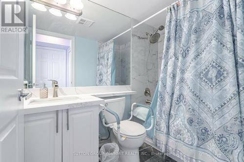 409 - 3880 Duke Of York Boulevard, Mississauga, ON - Indoor Photo Showing Bathroom