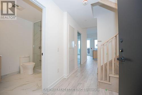 Th108 - 220 Missinnihe Way, Mississauga, ON - Indoor