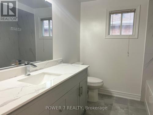 4485 Jenkins Crescent, Mississauga, ON - Indoor Photo Showing Bathroom