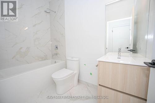 Th108 - 220 Missinnihe Way, Mississauga, ON - Indoor Photo Showing Bathroom