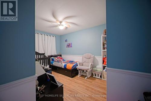 3053 Merritt Avenue, Mississauga, ON - Indoor Photo Showing Bedroom