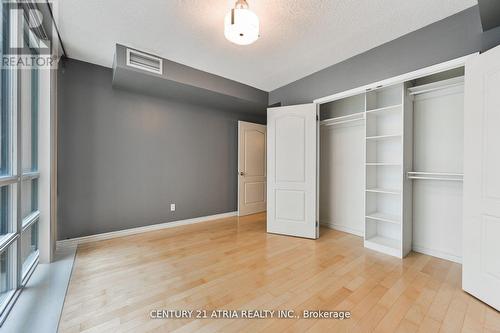 704 - 263 Wellington Street W, Toronto, ON - Indoor Photo Showing Other Room