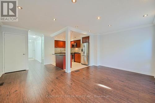 96 - 97 Collins Crescent, Brampton, ON - Indoor Photo Showing Kitchen