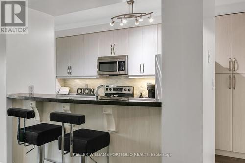 306 - 3351 Cawthra Road, Mississauga, ON - Indoor Photo Showing Kitchen