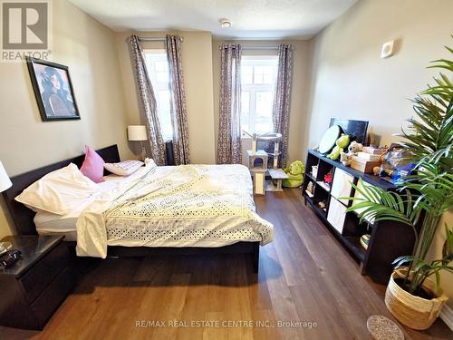 110 - 1360 Costigan Road, Milton, ON - Indoor Photo Showing Bedroom