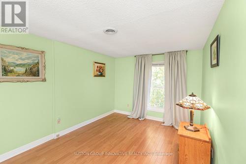 2 - 2052 Brant Street, Burlington, ON - Indoor Photo Showing Other Room