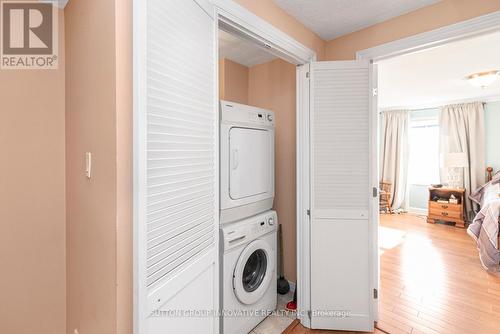 2 - 2052 Brant Street, Burlington, ON - Indoor Photo Showing Laundry Room