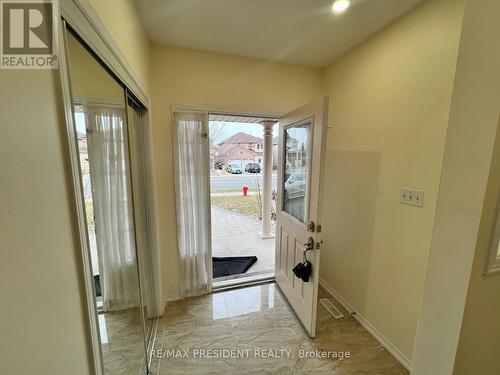 Upper - 190 Brisdale Drive, Brampton, ON - Indoor Photo Showing Other Room