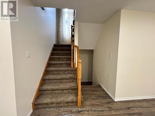 Upper - 190 Brisdale Drive, Brampton, ON - Indoor Photo Showing Other Room