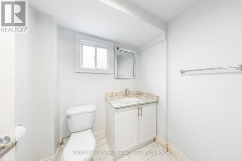 1620 Simcoe Street N, Oshawa, ON - Indoor Photo Showing Bathroom