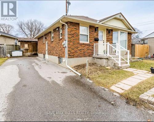 88 Wellington Avenue W, Oshawa, ON - Outdoor