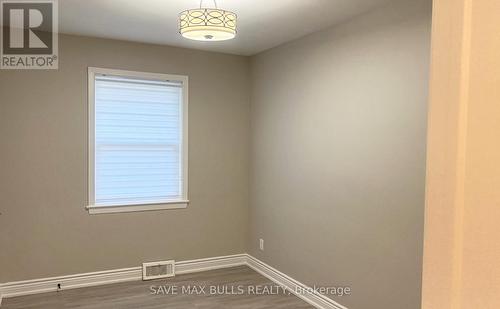 88 Wellington Avenue W, Oshawa, ON - Indoor Photo Showing Other Room