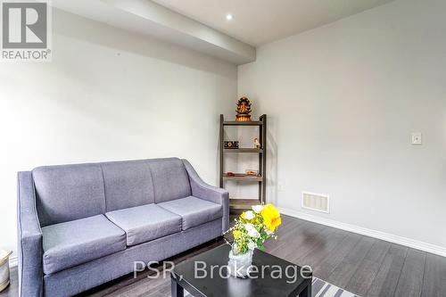 15 Quarrie Lane, Ajax, ON - Indoor Photo Showing Living Room