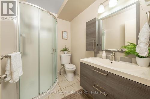 60 Camberley Crescent, Brampton, ON - Indoor Photo Showing Bathroom