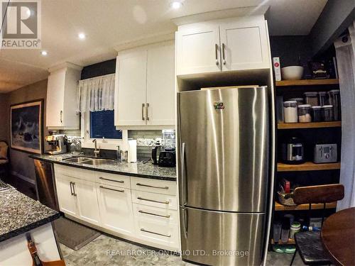 14 Panter Crescent, Ajax, ON - Indoor Photo Showing Kitchen With Double Sink