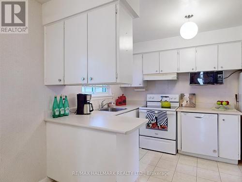 53 Satok Terrace, Toronto, ON - Indoor Photo Showing Kitchen