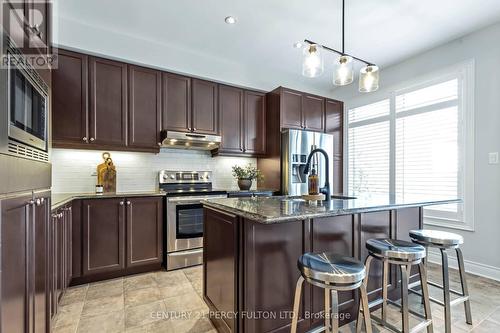 1913 Cocklin Crescent, Oshawa, ON - Indoor Photo Showing Kitchen With Stainless Steel Kitchen With Upgraded Kitchen