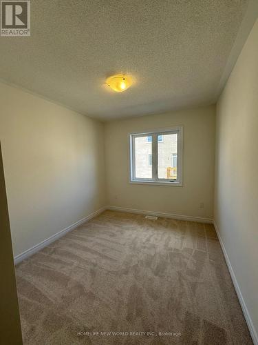 1008 Crowsnest Hollow, Pickering, ON - Indoor Photo Showing Other Room