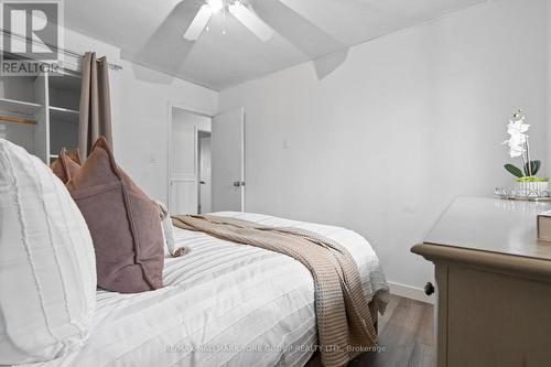 126 Pinecrest Road, Georgina, ON - Indoor Photo Showing Bedroom