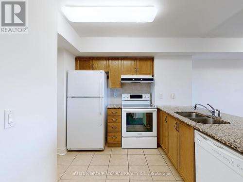 811 - 50 Disera Drive, Vaughan, ON - Indoor Photo Showing Kitchen With Double Sink