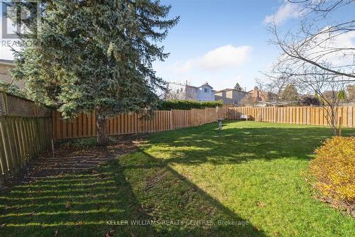 370 Erin Trail, Newmarket, ON - Outdoor With Backyard