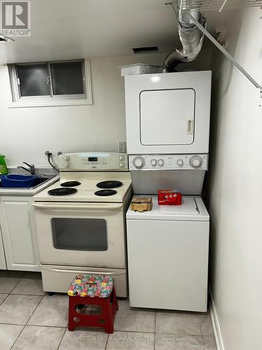 Basemen - 34 Davis Road, Aurora, ON - Indoor Photo Showing Laundry Room