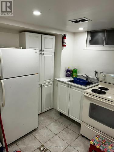 Basemen - 34 Davis Road, Aurora, ON - Indoor Photo Showing Kitchen With Double Sink