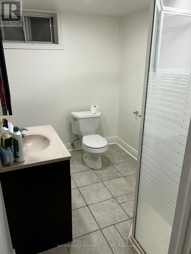 Basemen - 34 Davis Road, Aurora, ON - Indoor Photo Showing Bathroom