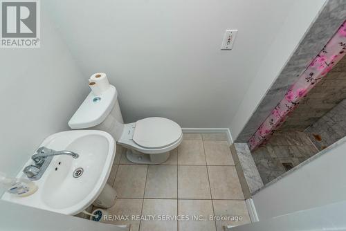 130 Royal Appian Crescent, Vaughan, ON - Indoor Photo Showing Bathroom